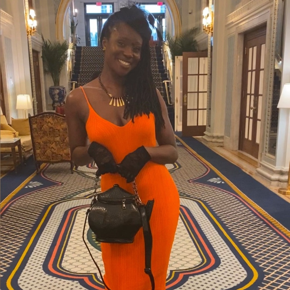 Meet your Posher, Mayaa